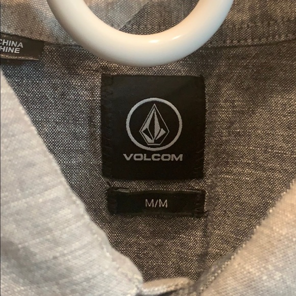 Volcom short sleeve button down - Picture 3 of 3